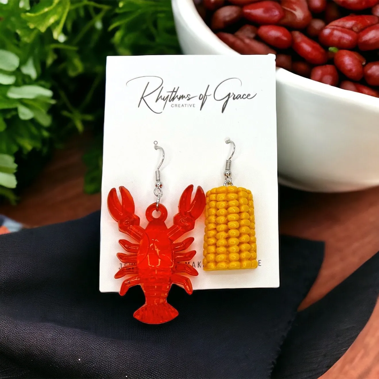 Crawfish Boil Earrings - Crawfish Earrings, Mardi Gras, New Orleans, Lobster Earrings, Mardi Gras Accessories, Cajun Earrings, Crawdaddy