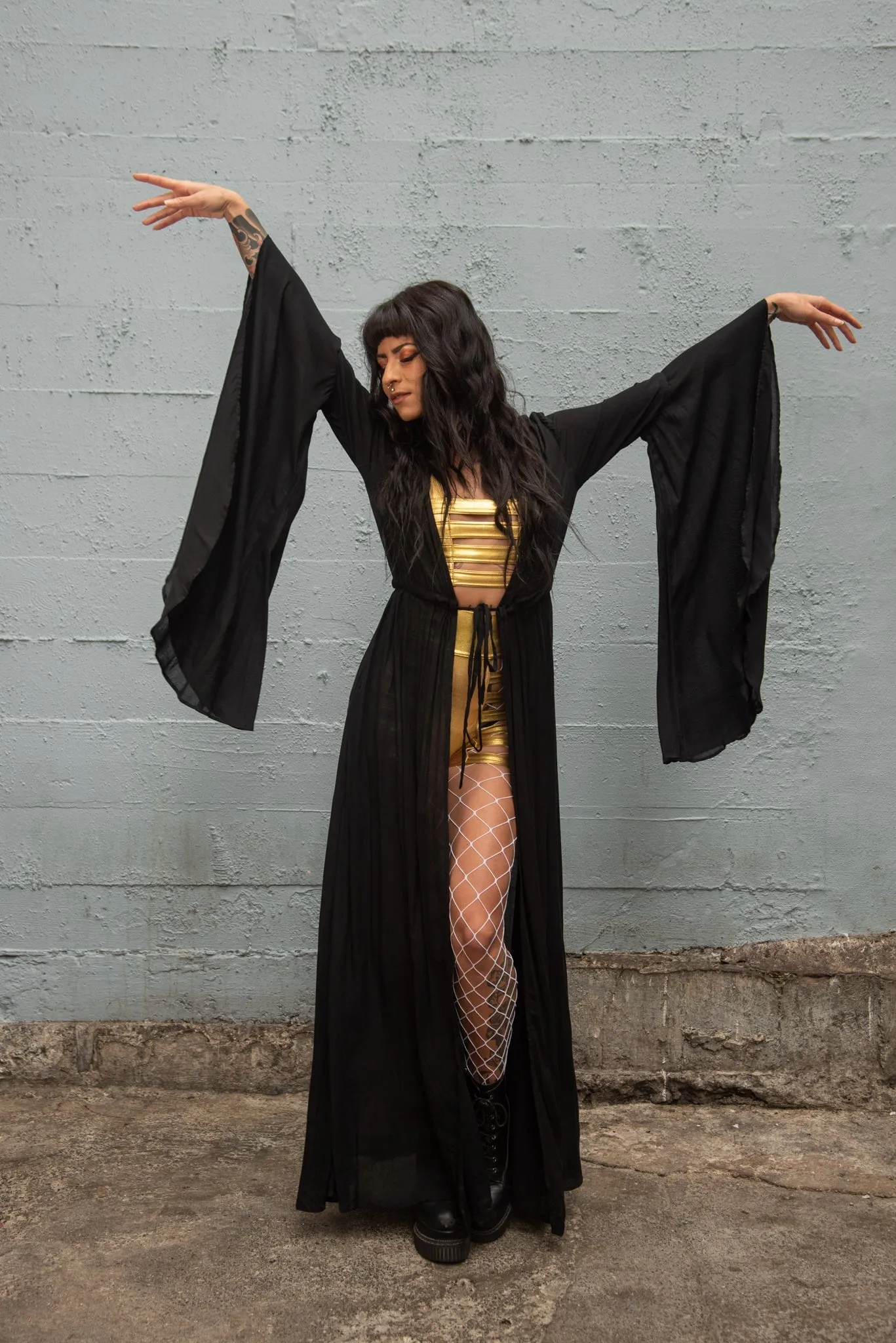 Five and Diamond Morticia Robe - no fringe