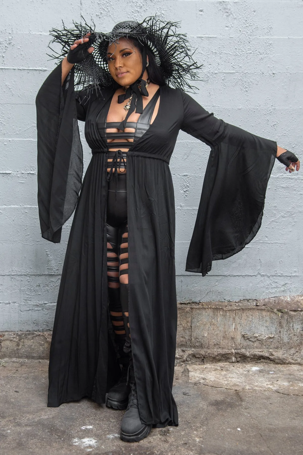 Five and Diamond Morticia Robe - no fringe